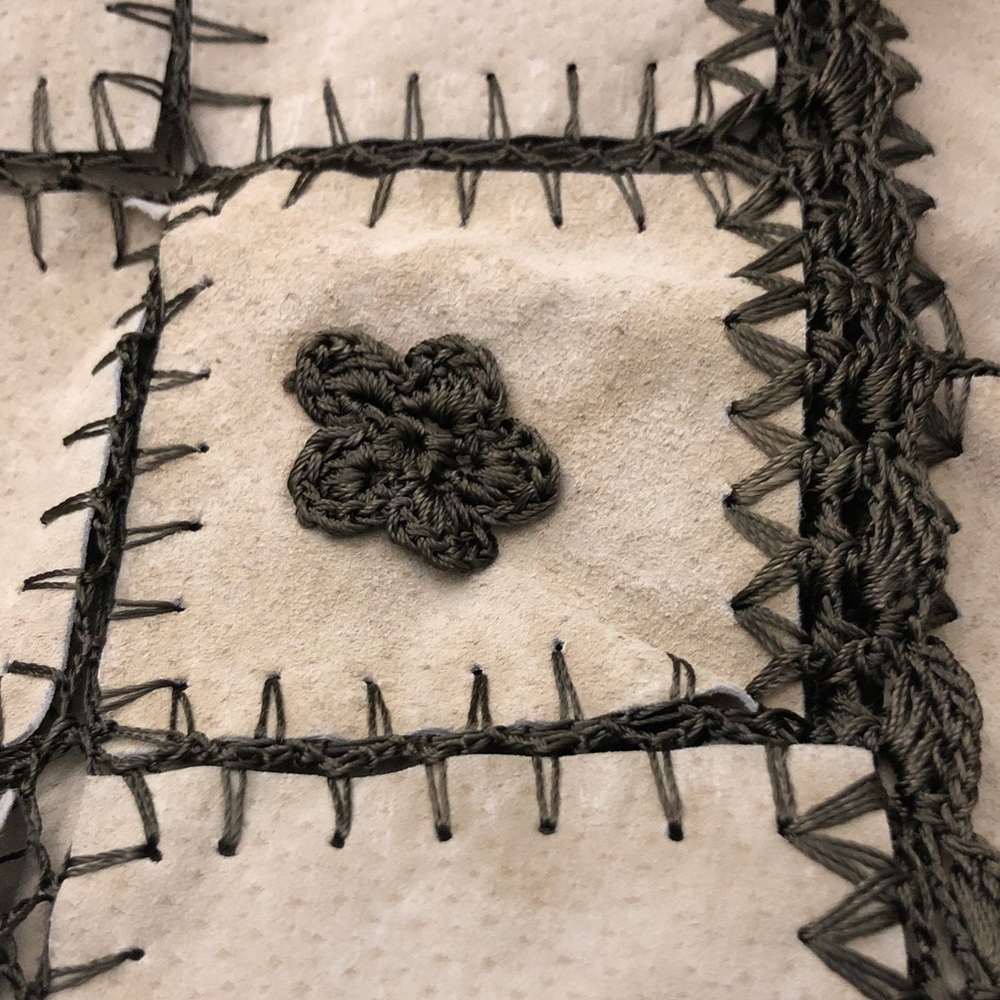 dennis basso Cream and Black Crochet-Trim Patchwork Vest - Picture 2 of 5